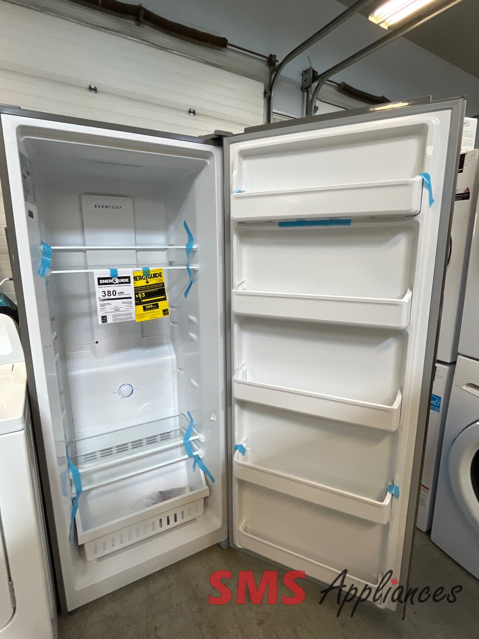 Open-Box-Freezers-FFUE1326AV-2-scaled-1.jpg Open Box Freezers FFUE1326AV Frigidaire - Image 2