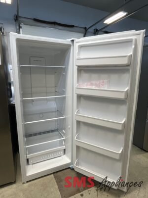 Open Box Freezers FFUE1626AW Frigidaire - Image 2