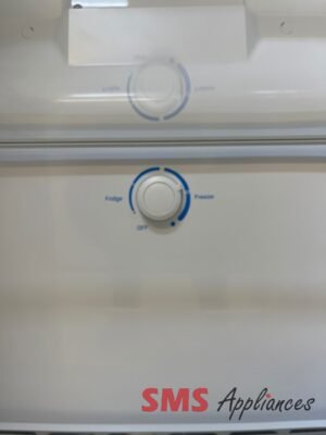 Open Box Freezers FFUE1626AW Frigidaire - Image 4