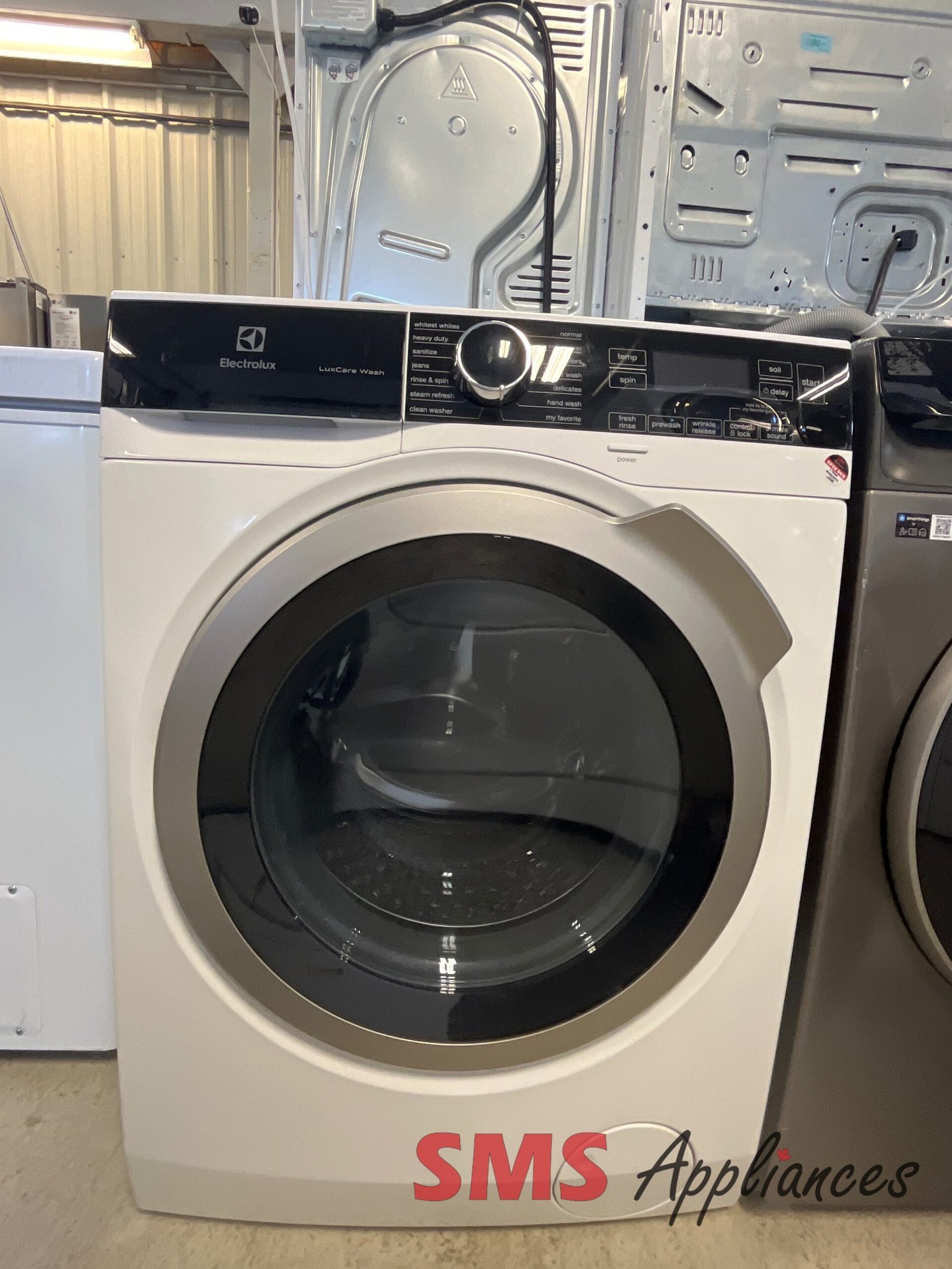 Open-Box-Washers-ELF4222AW-1-scaled-1.jpg Open Box Washers ELF4222AW Electrolux - Image 1