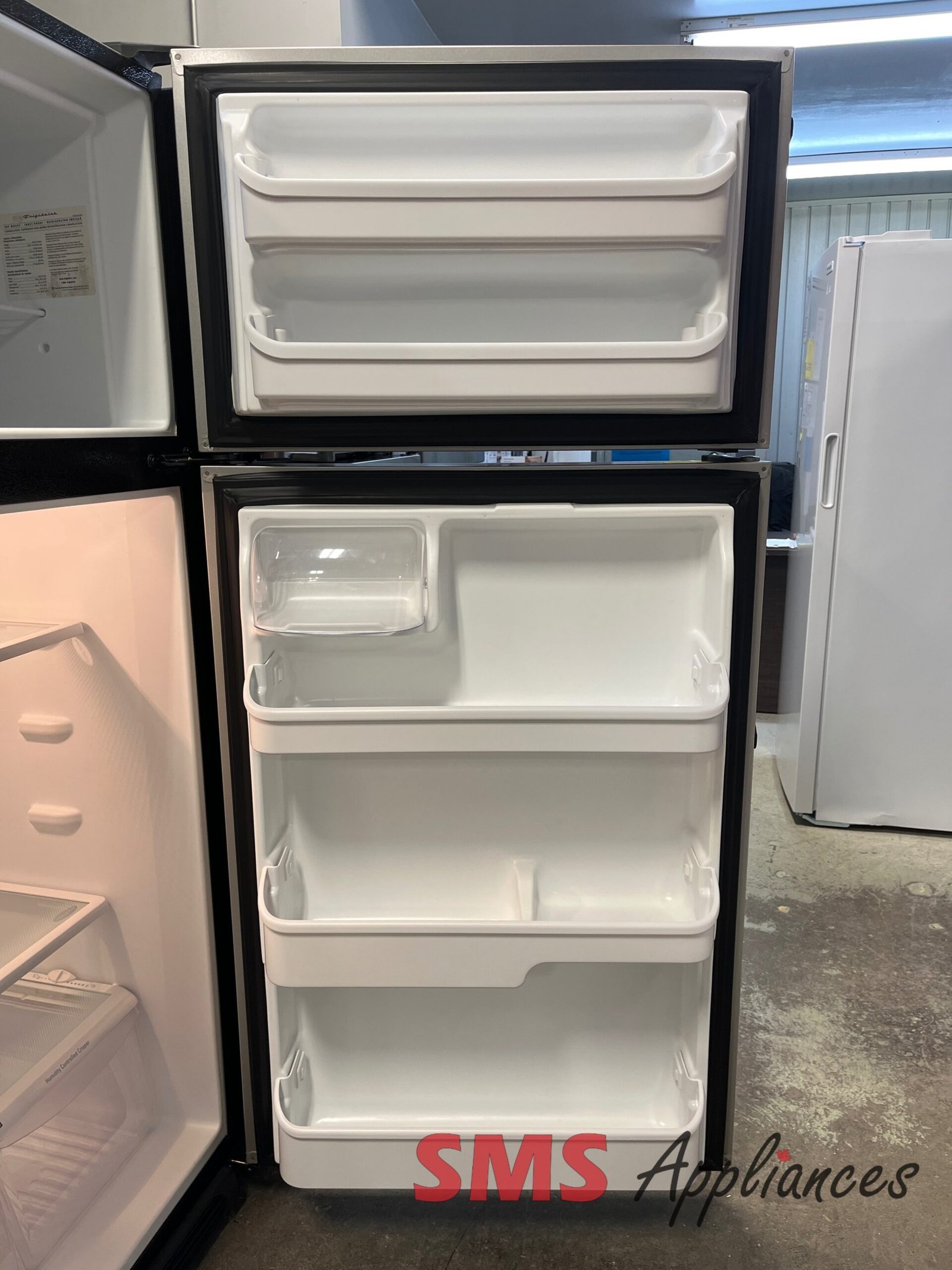 Refurbished-Fridges-FRT18S6JM-5-1-scaled-1.jpg Refurbished Fridges FRT18S6JM Frigidaire - Image 5