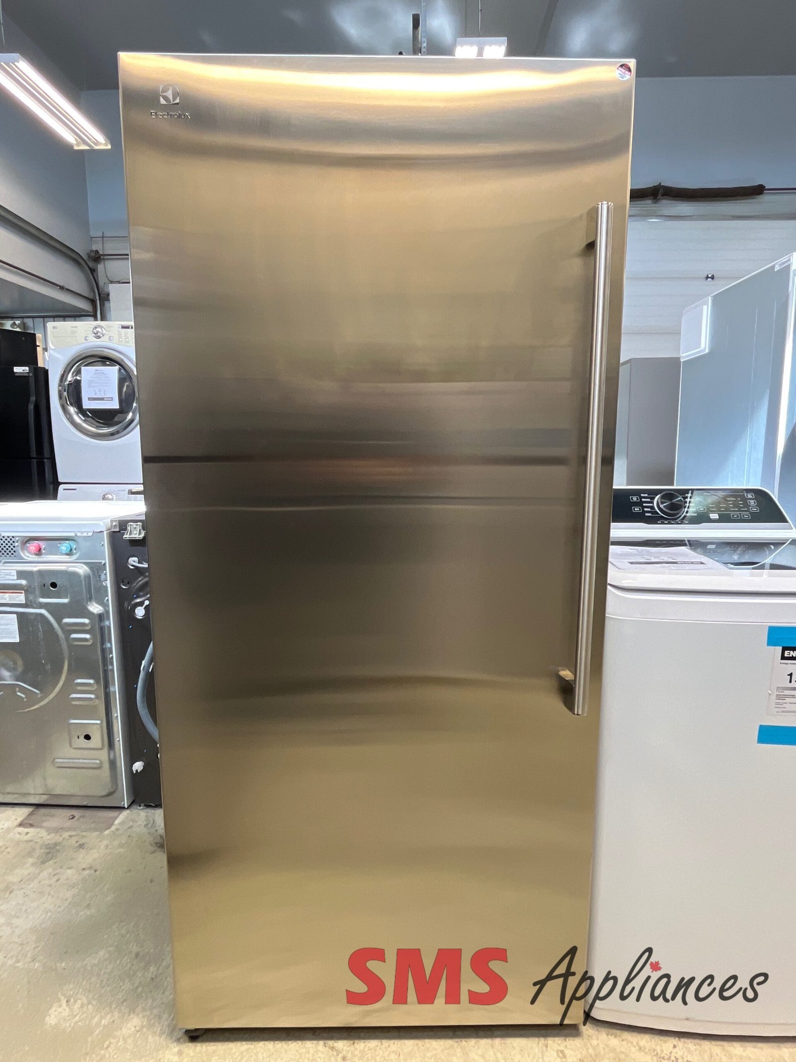 Open-Box-Freezers-EI33AF80WSB-1-scaled-1.jpg Open Box Freezers EI33AF80WSB Electrolux - Image 1