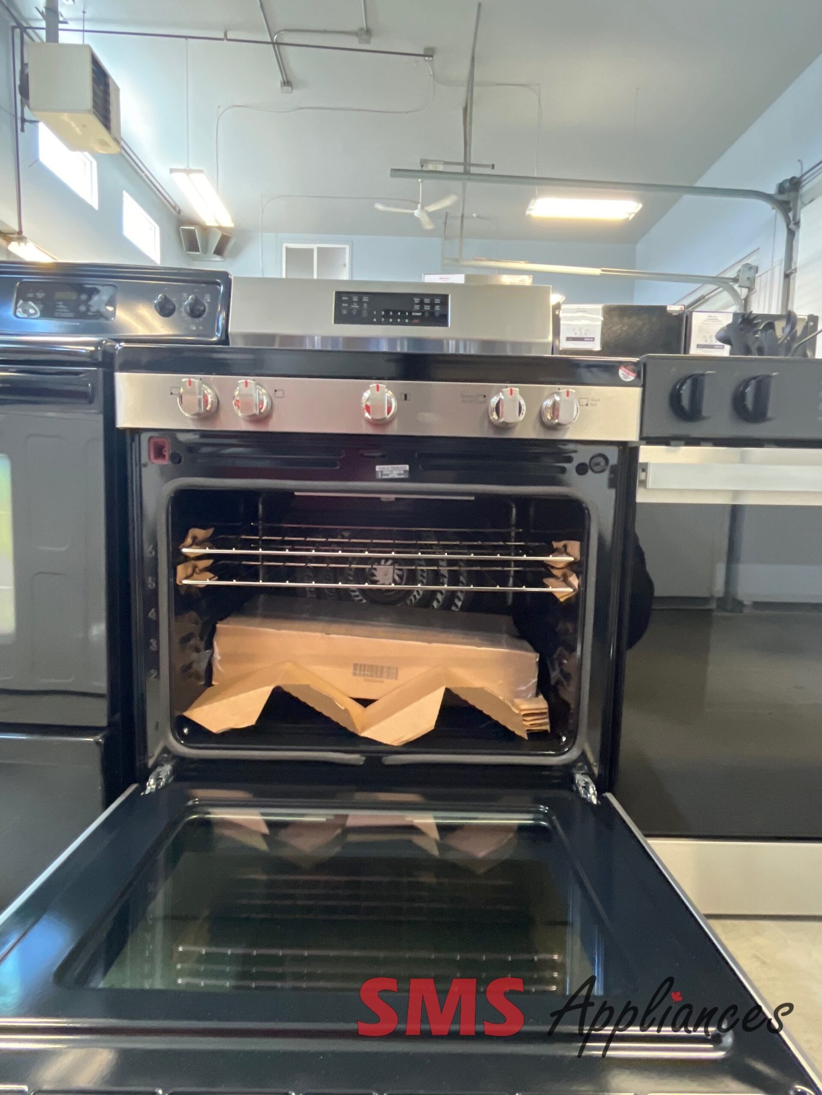 Open-Box-Stoves-Ranges-GCRG3060BFE-2-scaled-1.jpg Open Box Stoves / Ranges GCRG3060BFE Frigidaire - Image 2