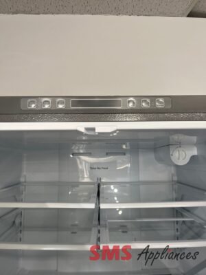 Open Box Fridges RF266C3FSE Hisense - Image 9
