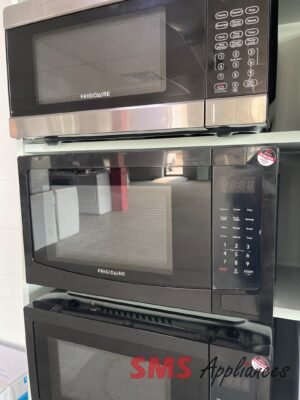 Open Box Microwaves EMW1132-BLACK Frigidaire - Image 1