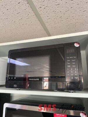Open Box Microwaves EMW733-BLACK Frigidaire - Image 1