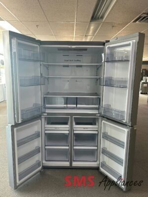 Open Box Fridges RQ22A4CSD Hisense - Image 2